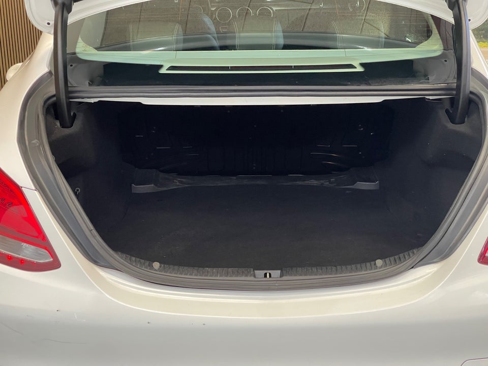 Mercedes C220 d 2,2 Business aut. 4d