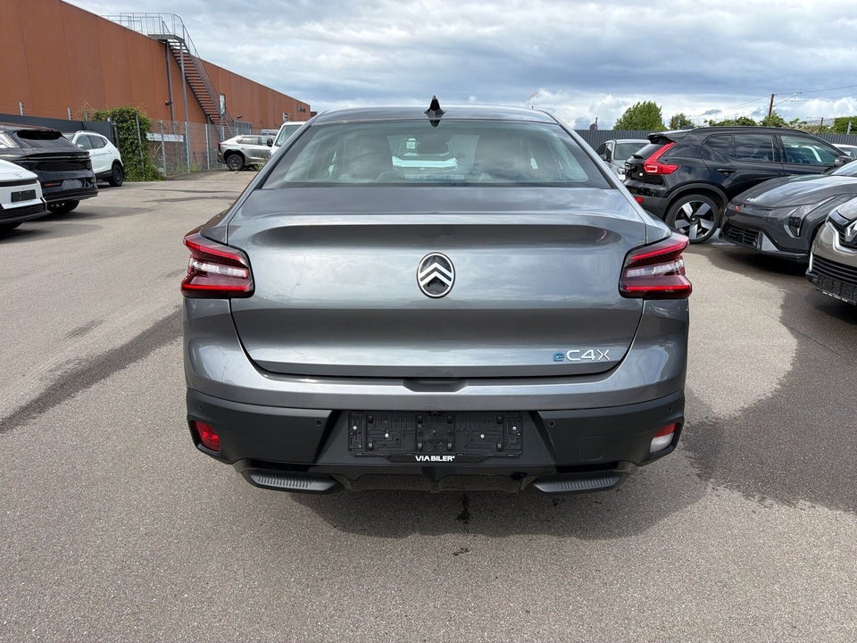 Citroën ë-C4 X 54 Plus 4d