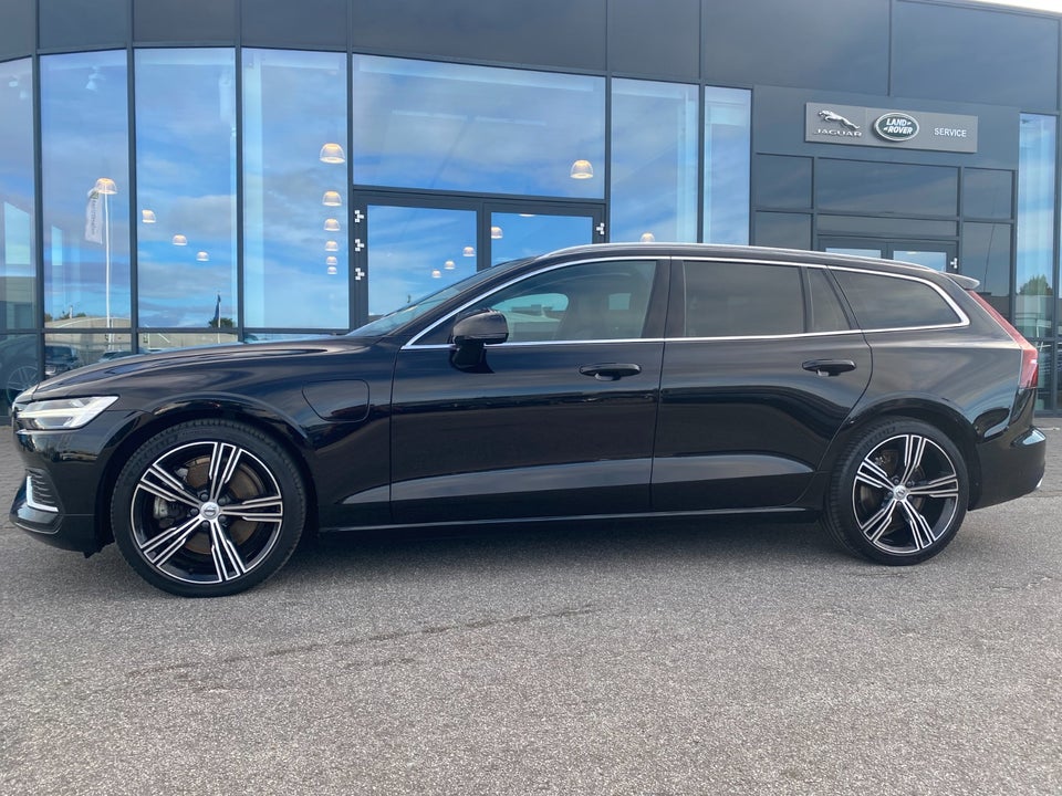 Volvo V60 2,0 T8 ReCharge Inscription aut. AWD 5d