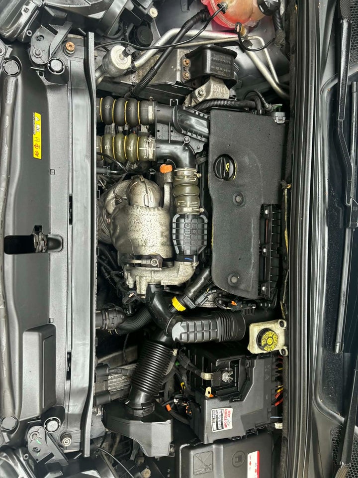 Citroën C4 1,6 BlueHDi 100 Challenge 5d