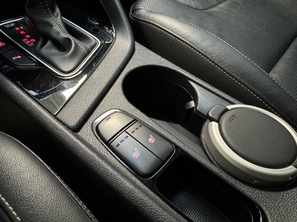 Kia Niro 1,6 PHEV Advance DCT 5d