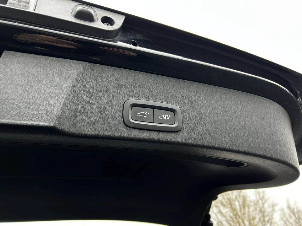 Volvo XC40 P8 ReCharge Twin Ultimate 5d