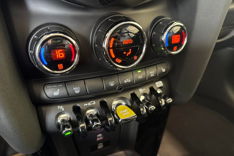 MINI Cooper SE Edition Premium Plus 3d