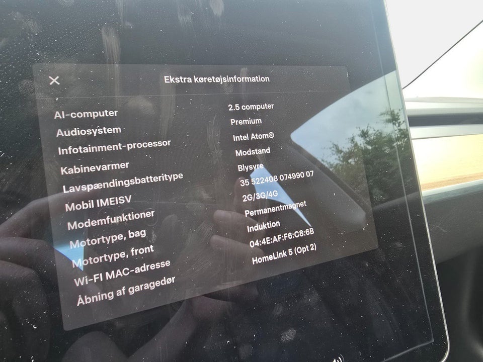 Tesla Model 3 Long Range AWD 4d