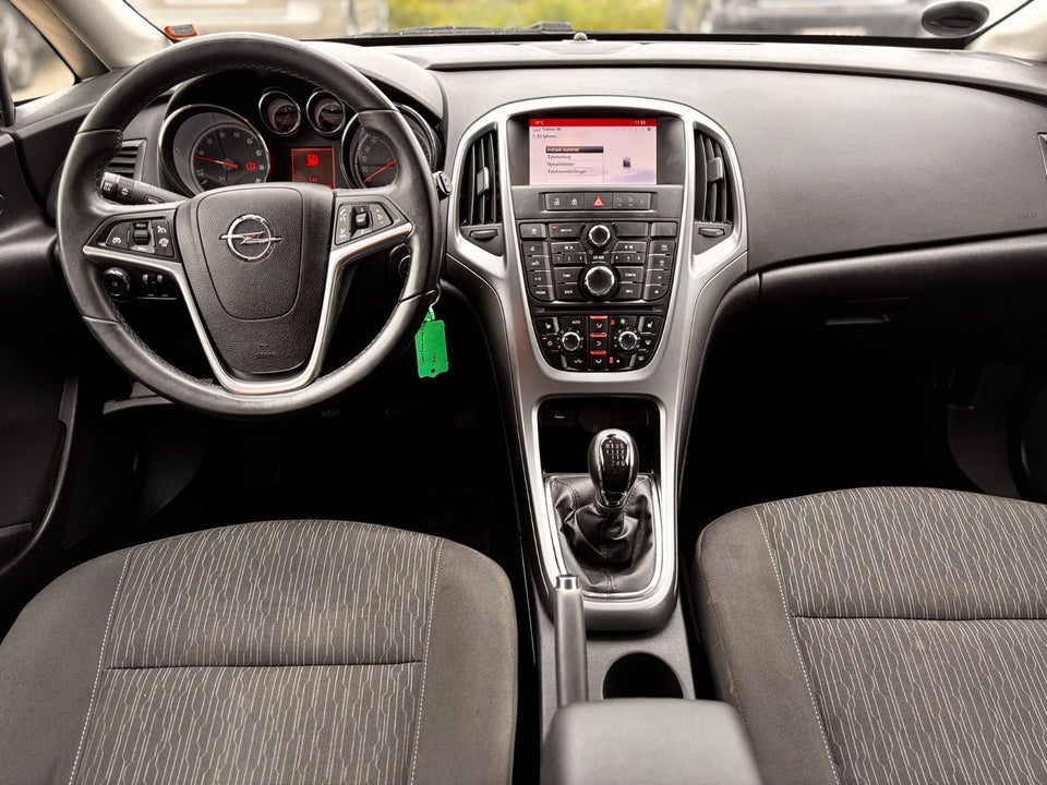 Opel Astra 1,4 T 140 Enjoy Sports Tourer 5d