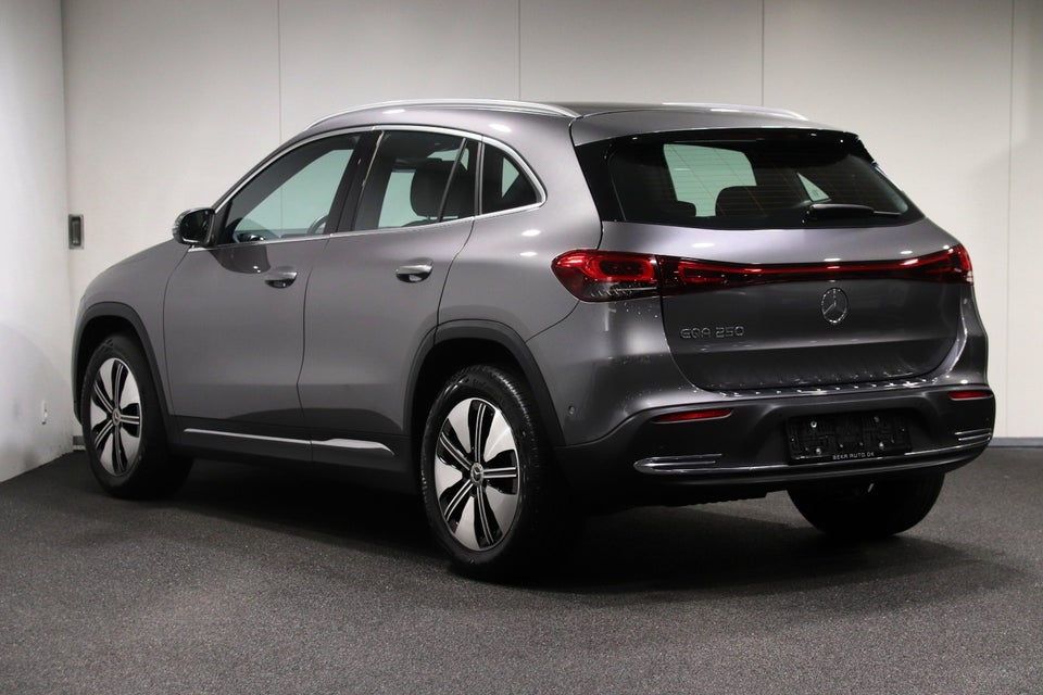 Mercedes EQA250 Progressive 5d