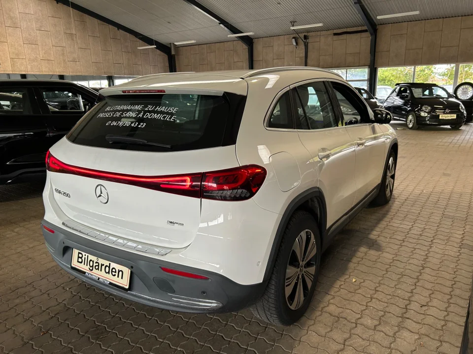 Mercedes EQA250 Progressive 5d