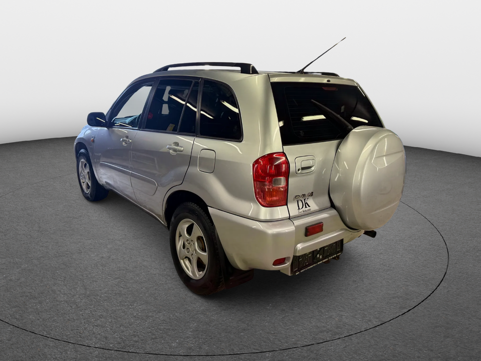 Toyota RAV4 2,0 D-4D 4x4 Van 5d