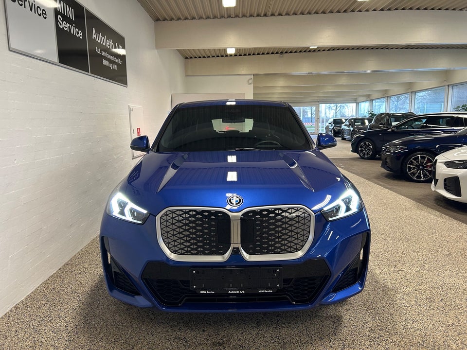 BMW iX1 xDrive30 Fully Charged M-Sport 5d