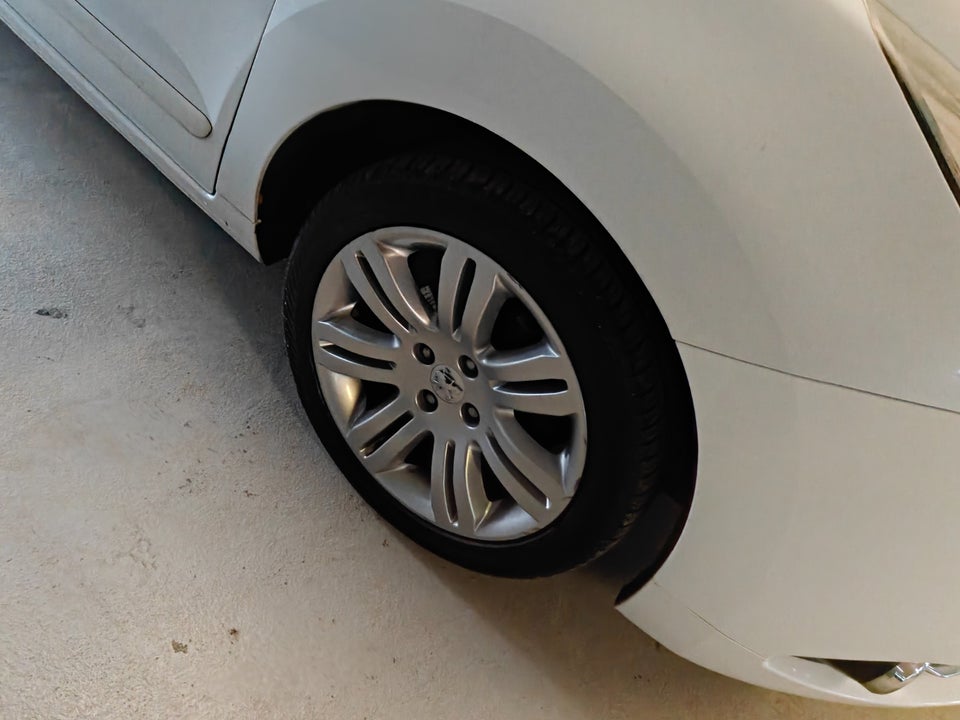 Peugeot 5008 1,6 HDi 109 Premium 7prs 5d