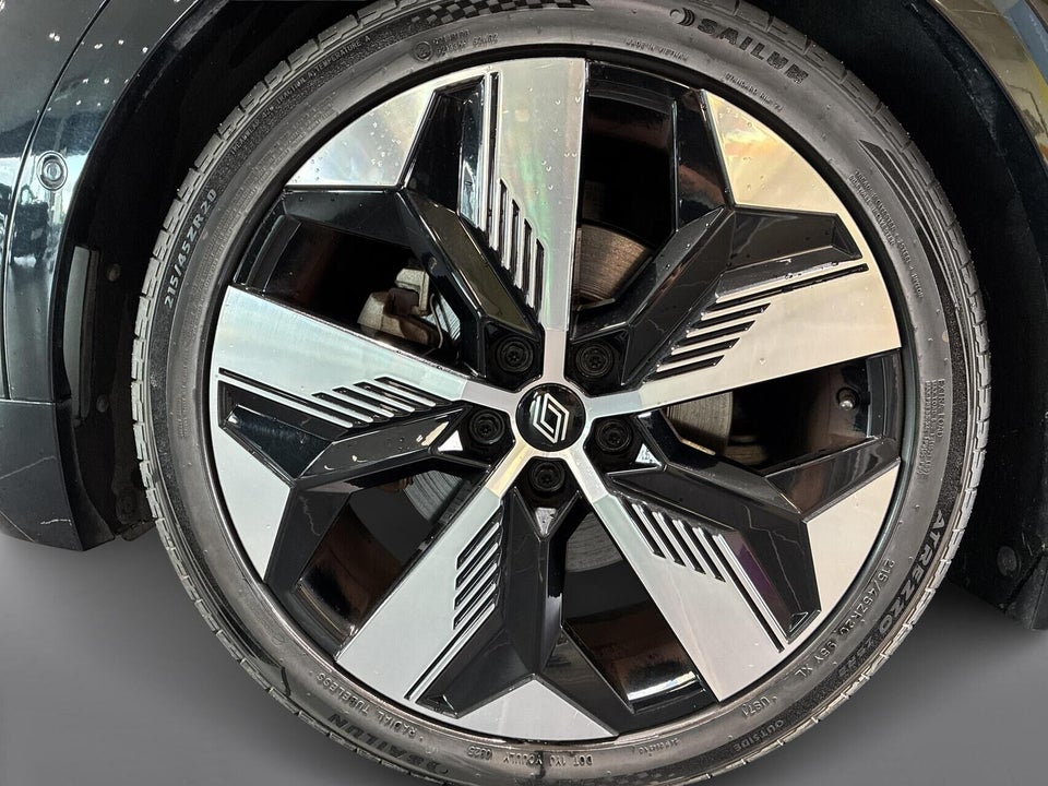 Renault Megane E-Tech 60 Techno 5d