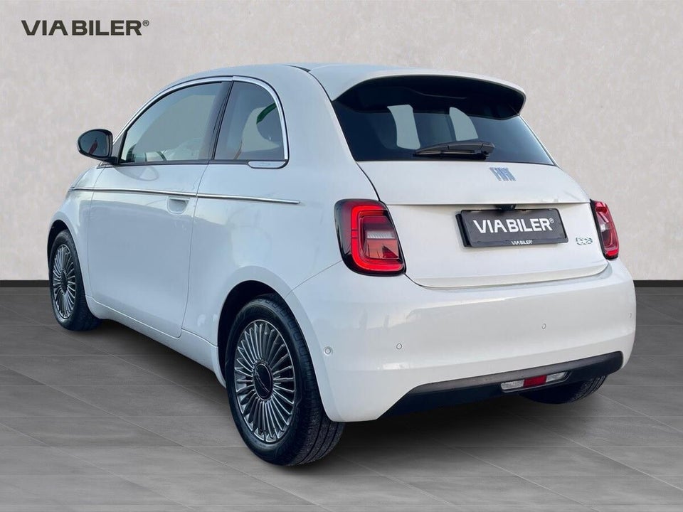 Fiat 500e 42 Icon 3+1 4d