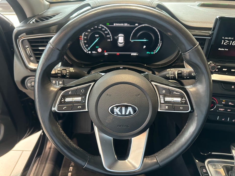 Kia XCeed 1,6 PHEV Upgrade Intro DCT 5d