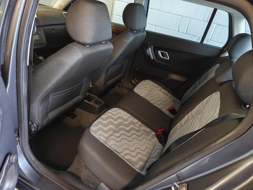 Skoda Fabia 1,4 16V Elegance Combi 5d