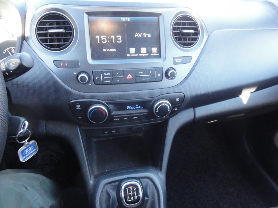 Hyundai i10 1,0 Touch 5d