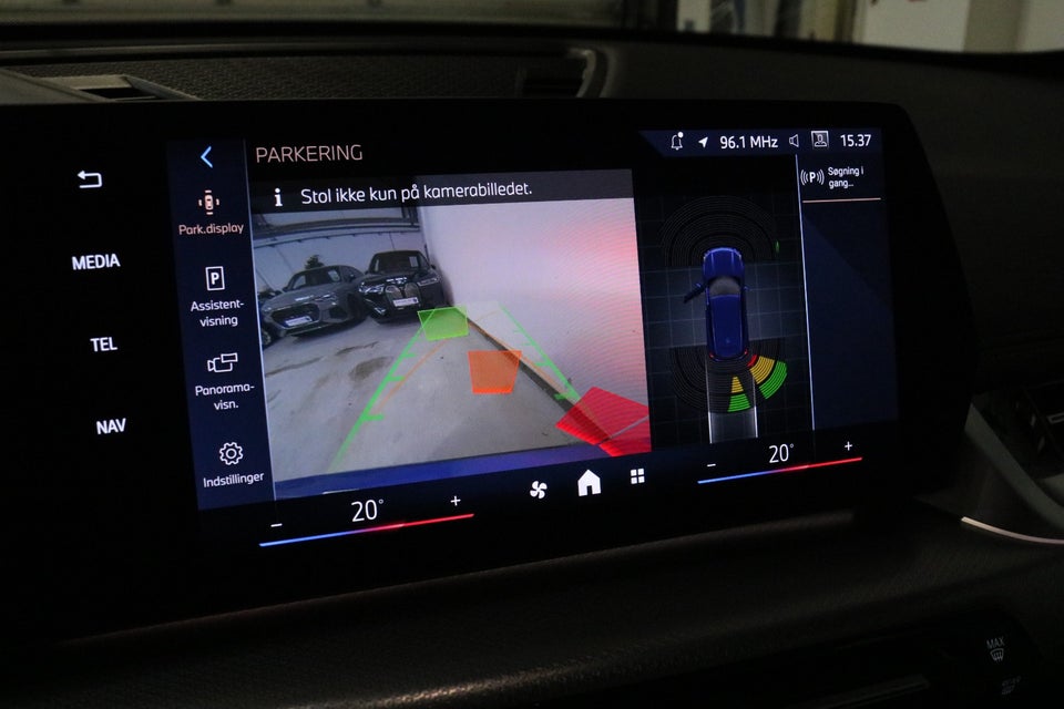 BMW iX1 eDrive20 M-Sport 5d