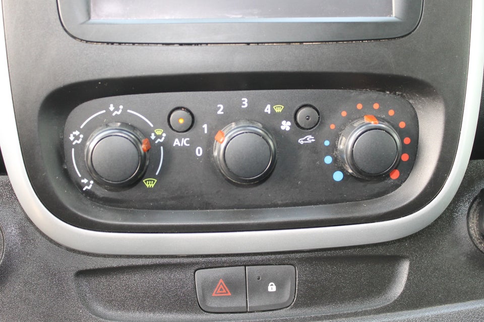 Renault Trafic T29 1,6 dCi 125 L1H1