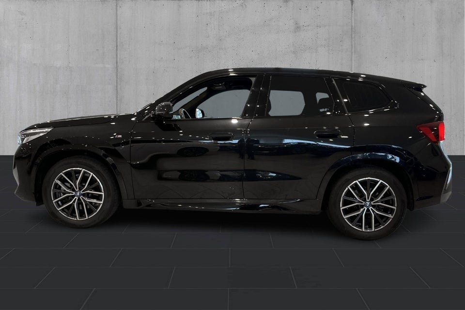 BMW iX1 xDrive30 M-Sport 5d