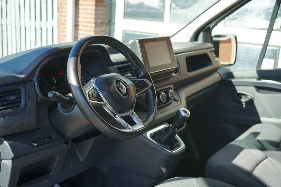 Renault Trafic 2,0 dCi 130 L2H1 Tekno