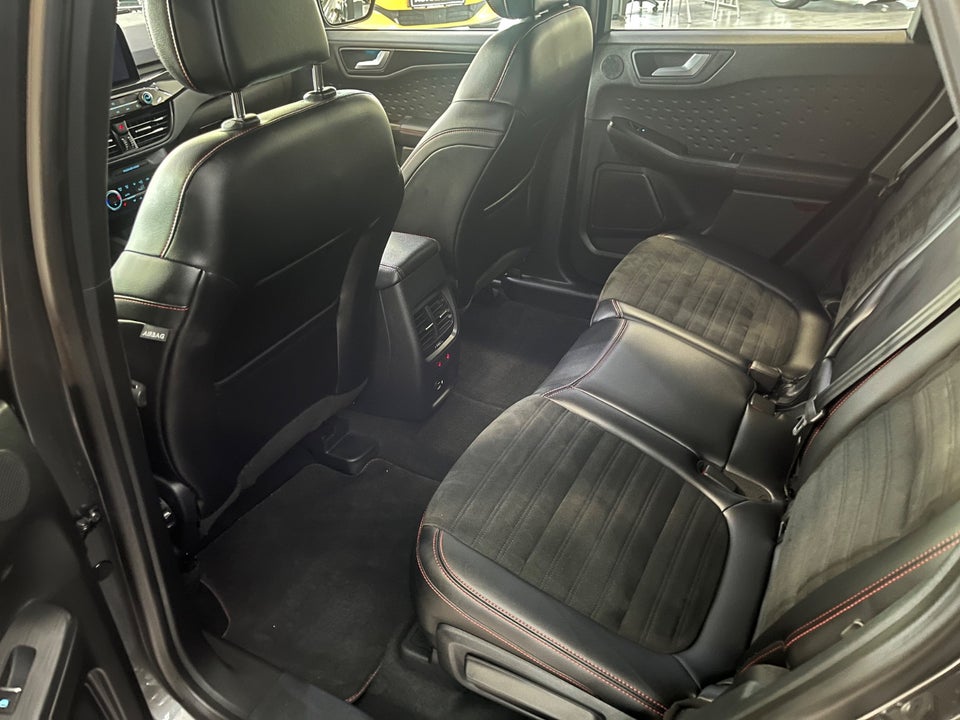 Ford Kuga 2,5 PHEV ST-Line X CVT 5d