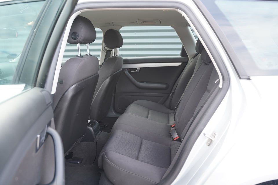 Audi A4 1,6 Avant 5d