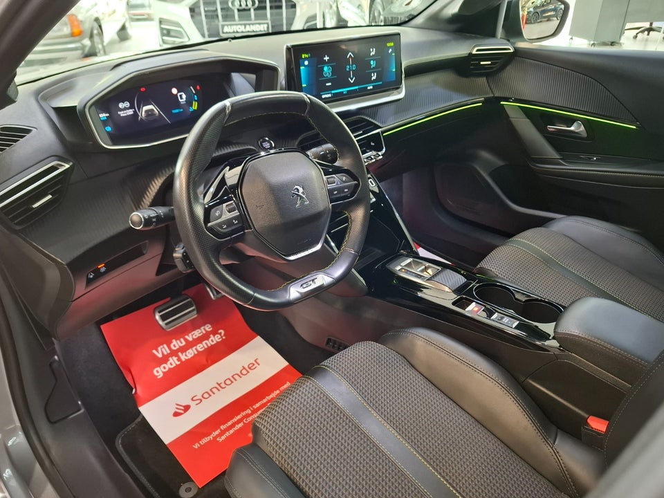 Peugeot e-208 50 GT 5d