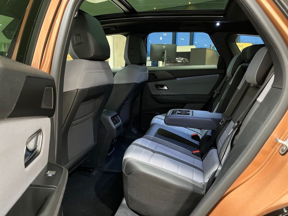 Opel Grandland-e 73 GS 5d