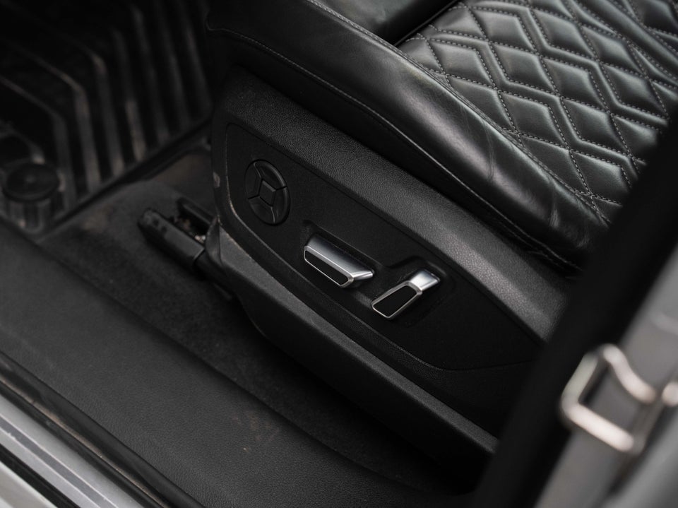 Audi e-tron 55 S-line quattro 5d