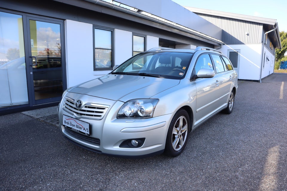 Toyota Avensis 1,8 VVT-i Sol stc. 5d