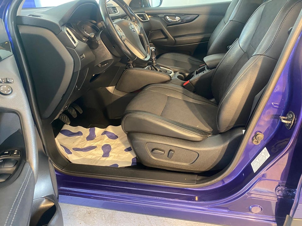 Nissan Qashqai 1,2 Dig-T 115 Tekna 5d