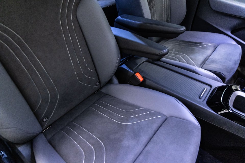 VW ID.4 77 Style 4Motion 5d