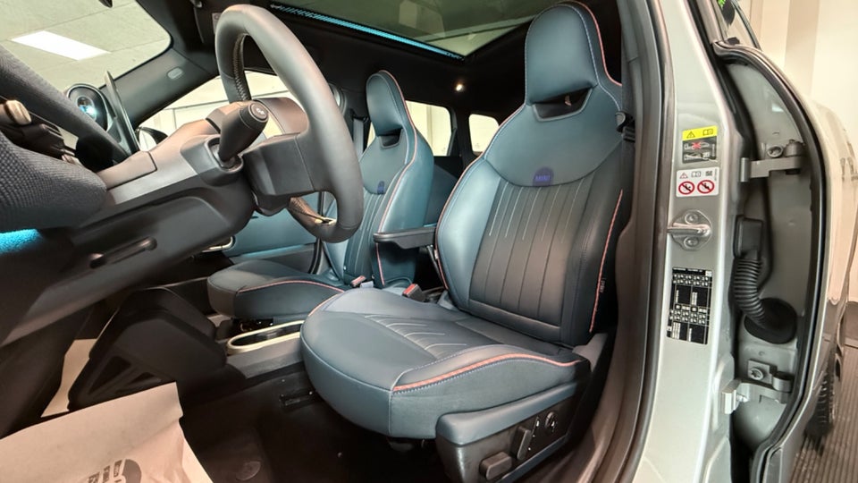 MINI Aceman SE Favoured Trim XL 5d