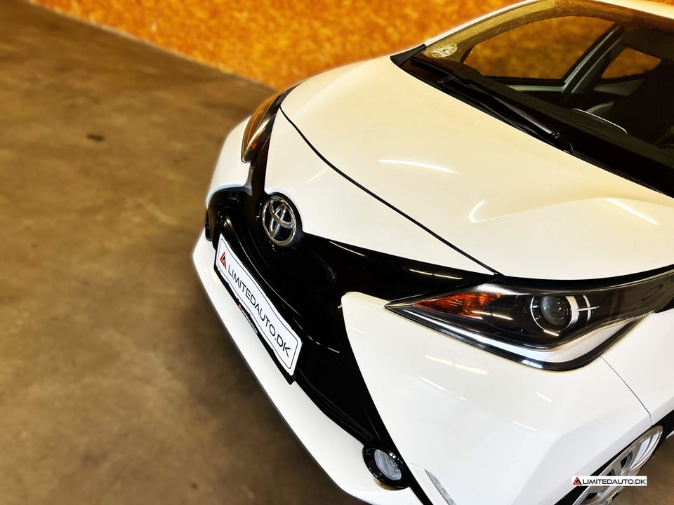 Toyota Aygo 1,0 VVT-i x-press 5d