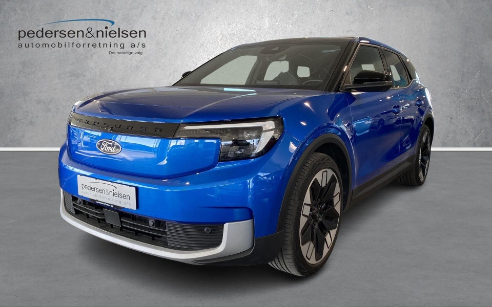 Ford Explorer 77 Premium Extended Range 5d