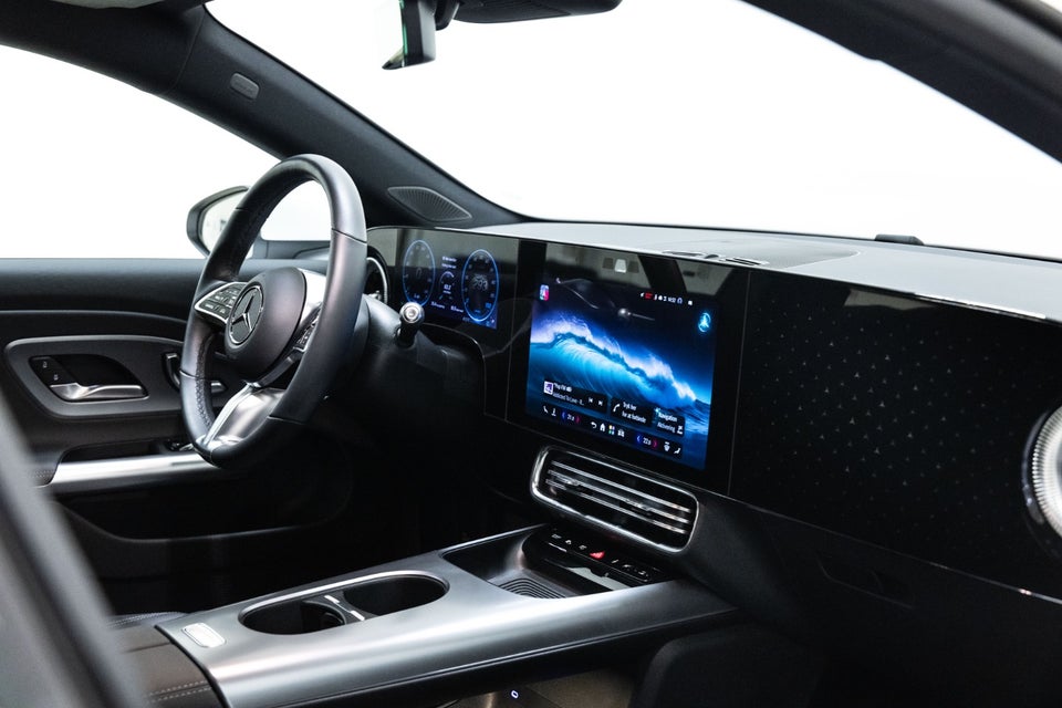 Mercedes CLA250+ electric Progressive Premium 4d