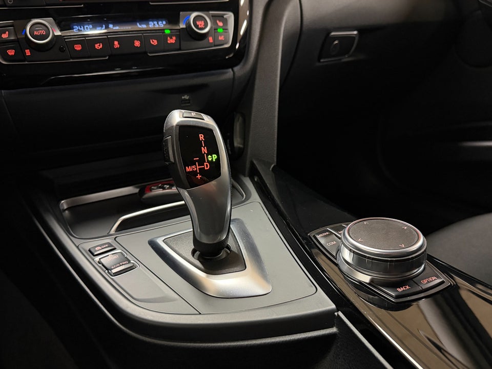 BMW 318d 2,0 Touring aut. 5d