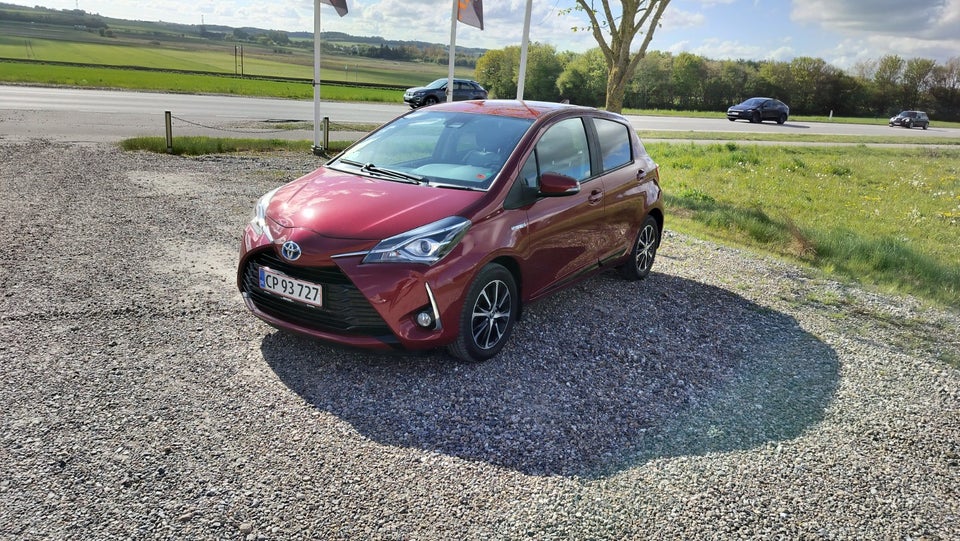 Toyota Yaris 1,5 Hybrid H3 Limited e-CVT 5d