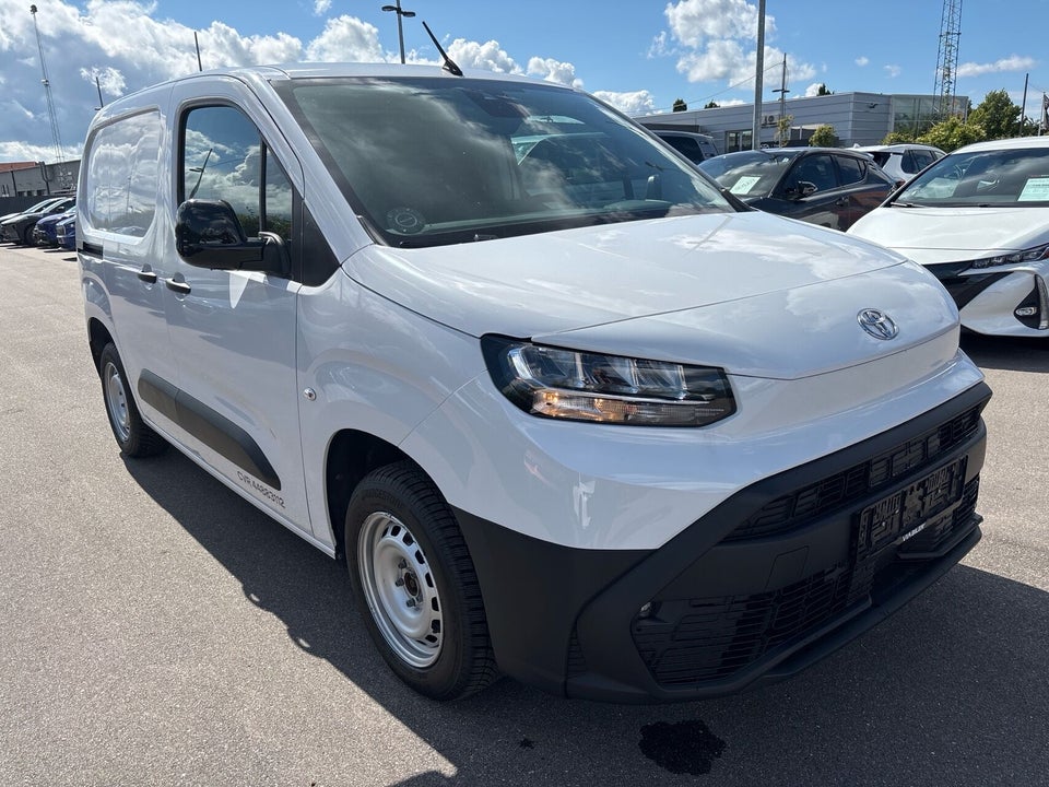 Toyota ProAce City 1,5 D 102 Medium Comfort Master