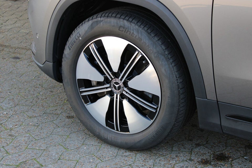 Mercedes EQA250+ Progressive 5d