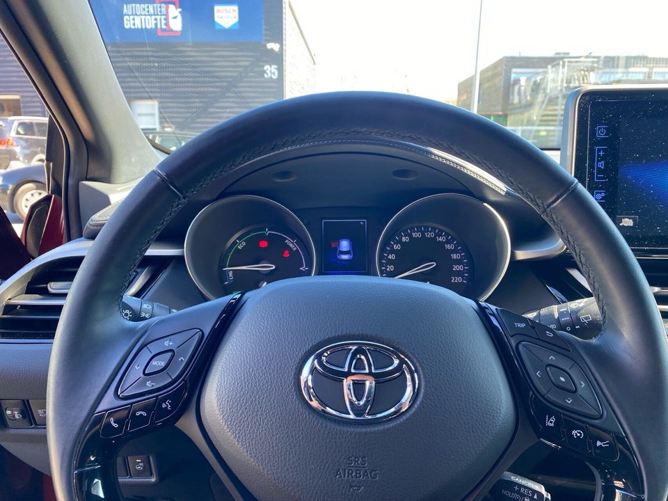 Toyota C-HR 1,8 Hybrid C-LUB CVT 5d