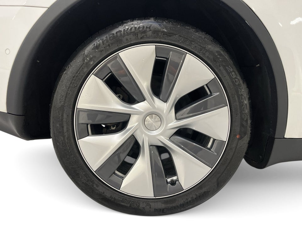 Tesla Model Y Long Range AWD 5d