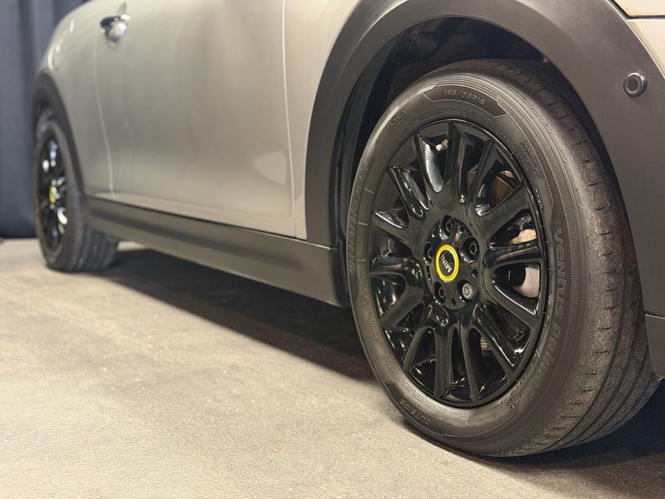 MINI Cooper SE Edition Premium Plus 3d
