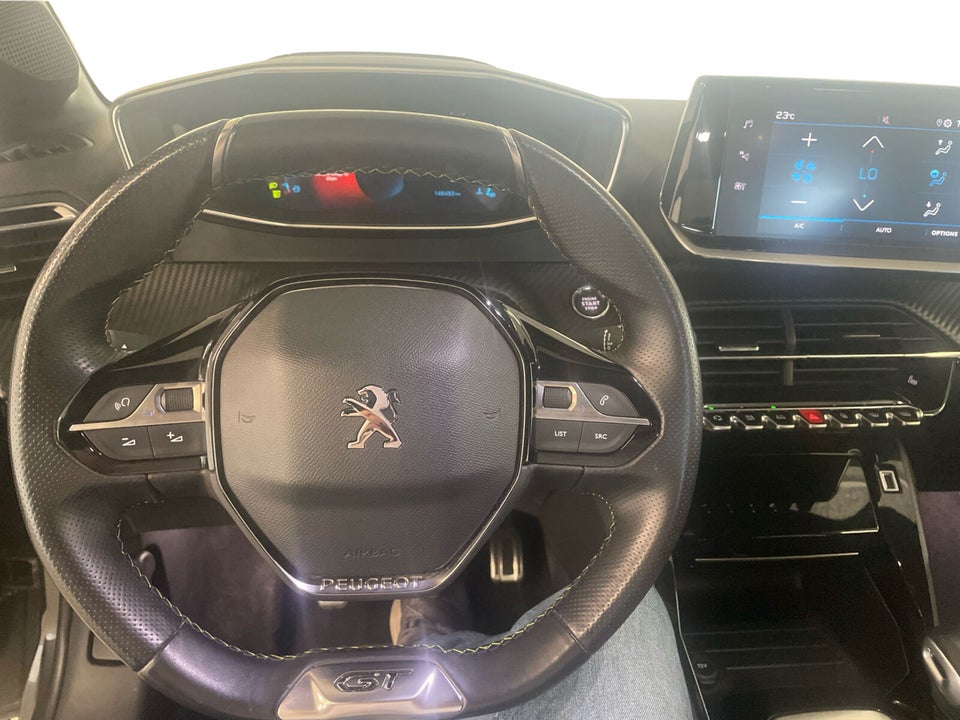 Peugeot 208 1,5 BlueHDi 100 GT Line 5d