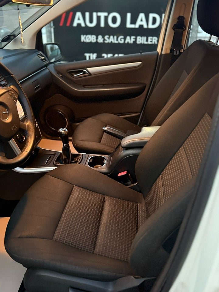 Mercedes B200 2,0 CDi 5d