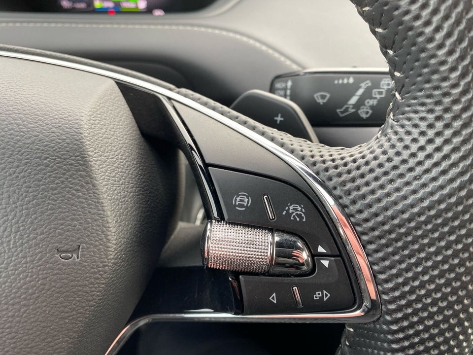 Skoda Enyaq 80x iV Plus 5d