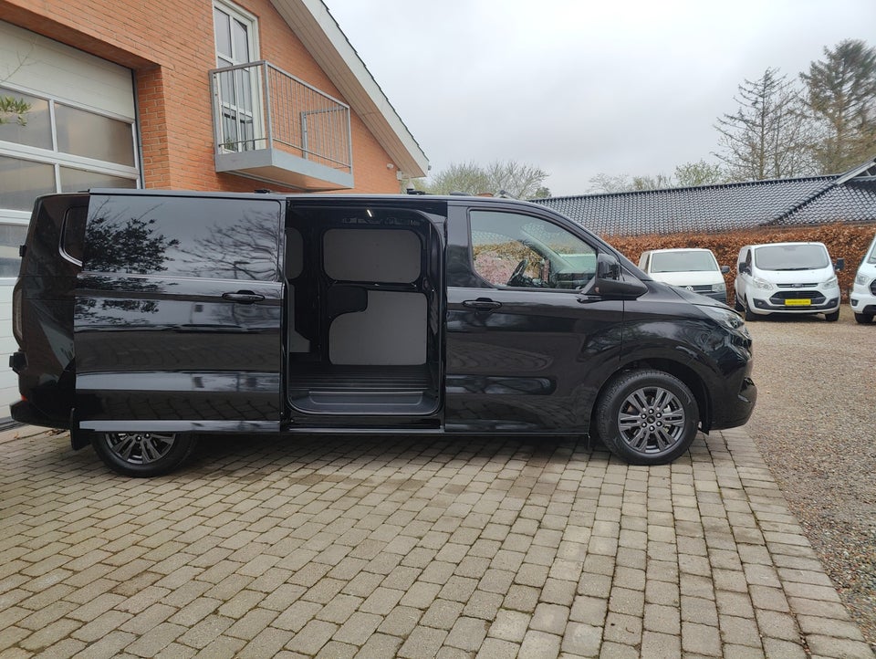 Ford Transit Custom 300L 2,0 EcoBlue Limited aut.