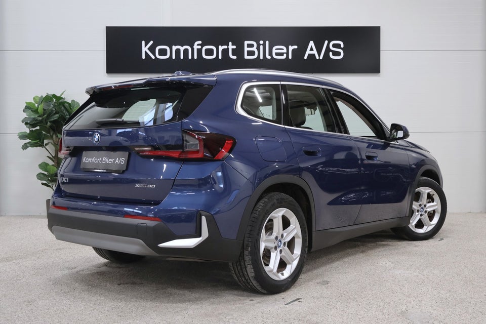 BMW iX1 xDrive30 X-Line 5d