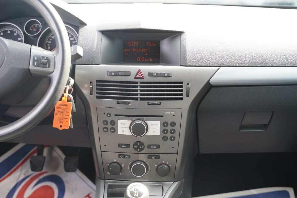 Opel Astra 1,4 16V Enjoy 5d