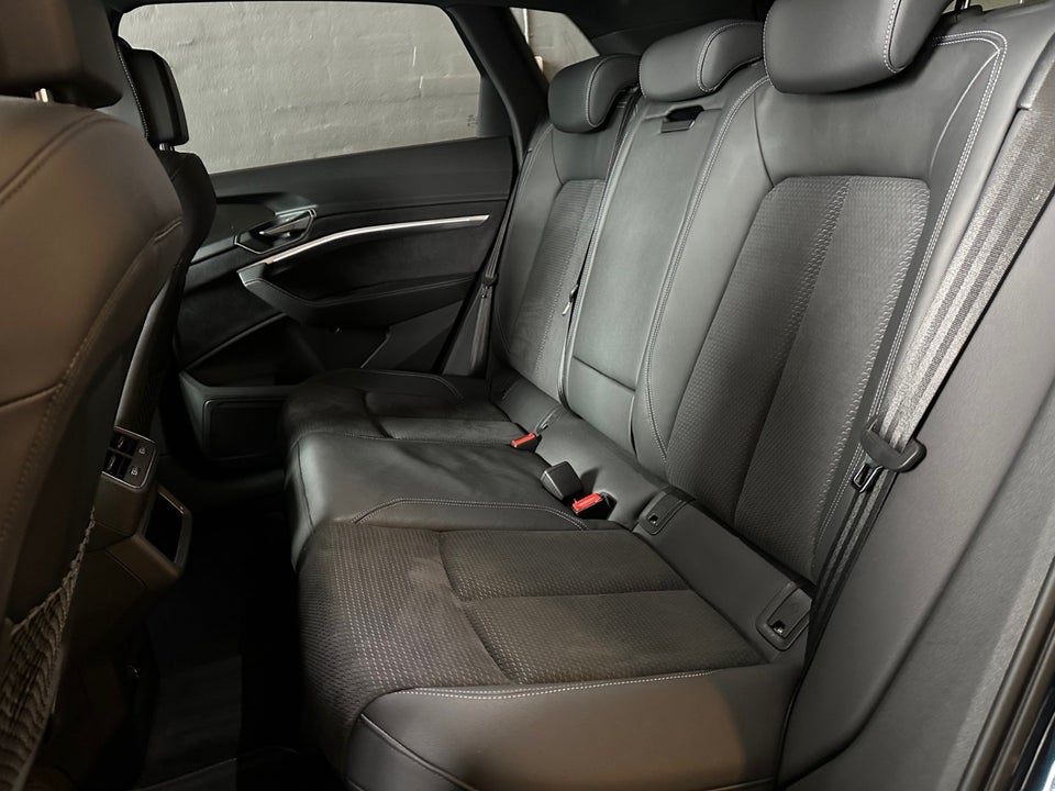 Audi e-tron 55 S-line quattro 5d