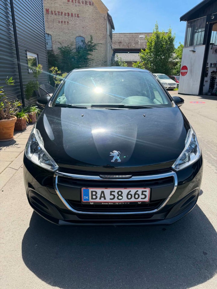 Peugeot 208 1,2 VTi 82 Intense 5d